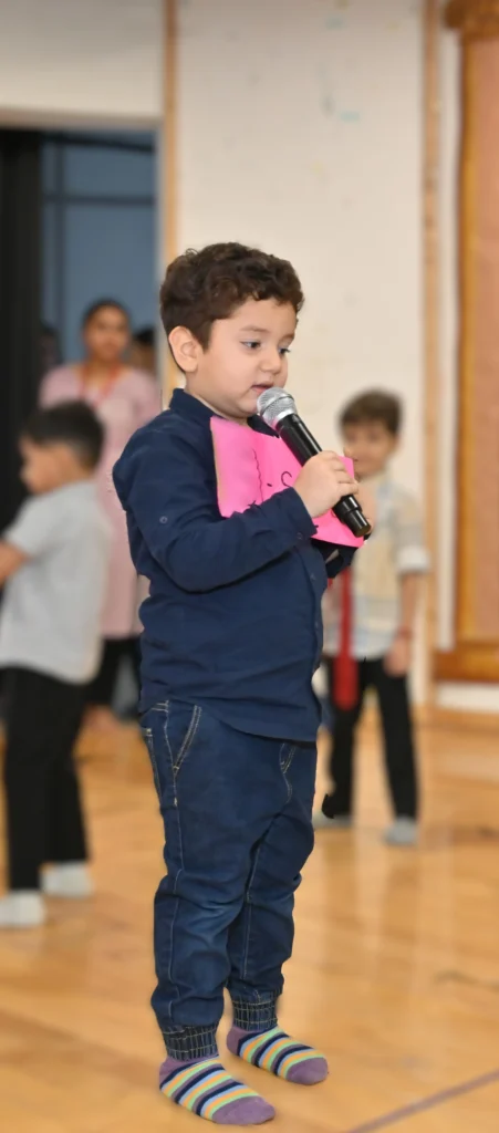 traditional and progressive schools