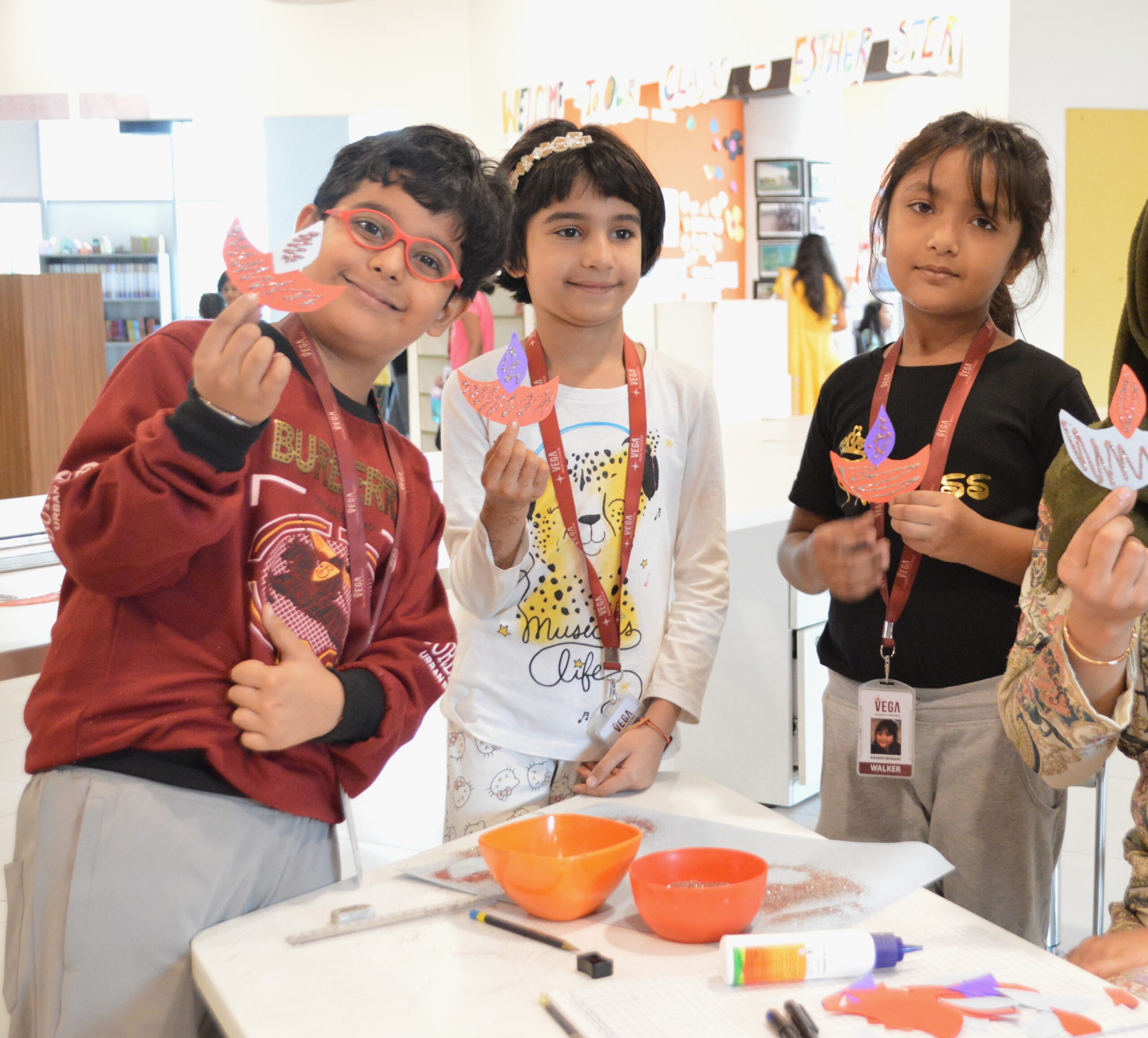 Gratitude in Action: Teaching Kids Giving Back This Festive Season